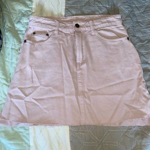 Lulu Womens size small pink skirt